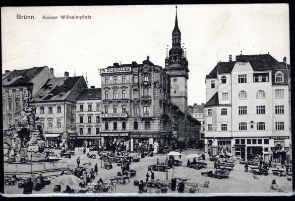 Pohlednice vyfrankovaná legionářskou známkou hodnoty 15 h zelená, odesláno dle patného tarifu, strojové razítko BRNO s datem 4. XI. 1919 - jeden den po platnosti