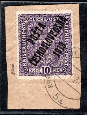 51 ax - velmi vzácná známka ! , typ II, znak, tmavě  fialová 10 K, na výstřižku, zk. Gilbert 
