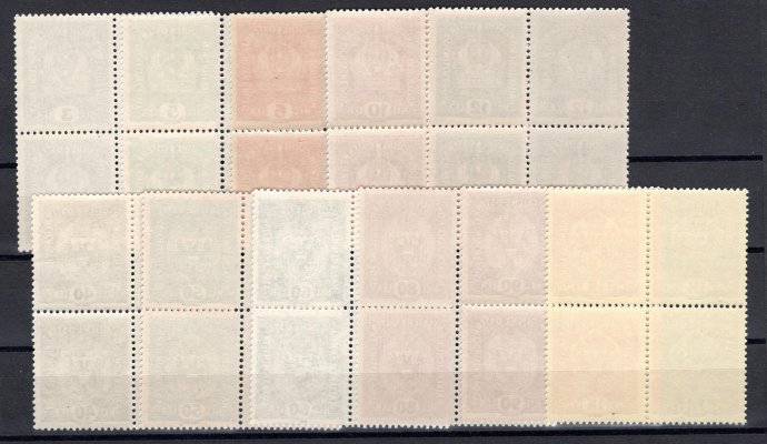 185 - 199 ; Kompletní série 4 bloků znak z roku vydání 1916 ! hodnoty 15 h - 30h vydány v roce 1917 - Michel 221 - 224 - série ve 4 blokách, výplatní známky malý formát