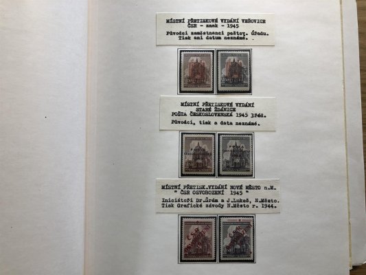 Specializovaná Sbírka revolučních 1945 : na více než 100 albových listech ( posledních 16 listů fotek jsou pravděpodobně padělky) velice hezká sbírka obsahující popsané celistvosti, základní série, 4 - bloky, soutisky, razítka, vše velice pěkně popsáno a zpracovano - nafoceno 