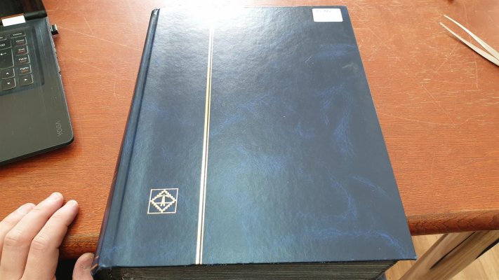 Protektorát - Sbírka Modré Album - obrovské množství známek, kuponů, bloků, 4 - bloku, hvezdičky, křížky atd. - vysoky katalog ,  namátkově kontrolováno kvalita-  naprostá  drtivá většina xx-   nafoceno 