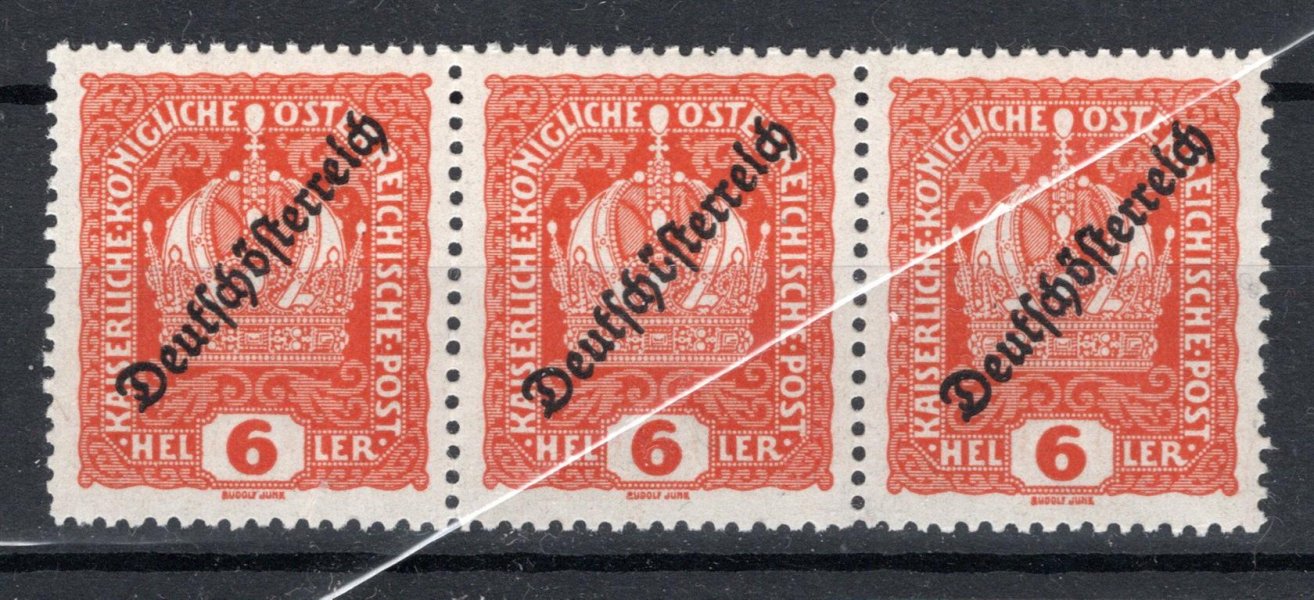 230 IV, svěží třípáska, koruna 6 h oranžová s přetiskem "Deutschöstereich", u prostřední známky DV - ü místo ö, malý atest Soecknik, kat. 130 Eu, (VRÁSA VE SCANERU, ZNÁMKY V POŘÁDKU)