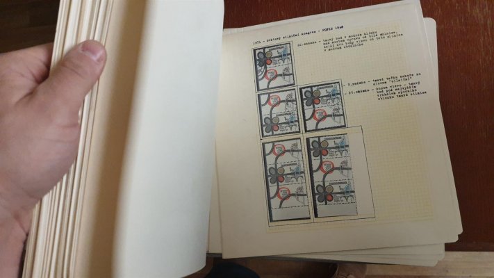 ČSSR II, krabice se 7 alby, formátu A 4,nepřebraná sbírka obsahující pravděpodobně levnější známky, zajímavém doporučujeme osobní prohlídku, vyvoláváme za symbolickou cenu