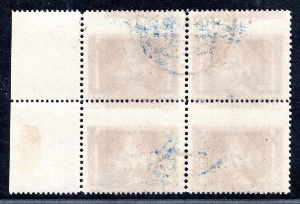 31 B ; 100 h hnědofialová ! krajový 4- blok s posunem perforace do obrazu známek - modrý nátisk - nálepka na okraji 