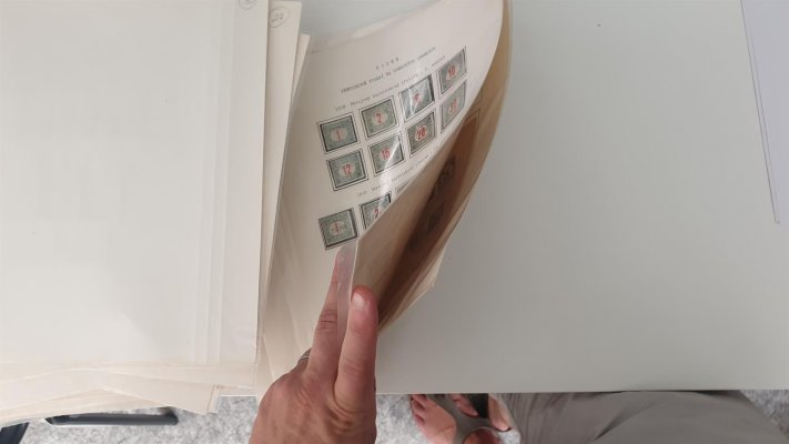 Fiume - velmi kvalitní sbírka - obsahuje známky, dopisy nafoceno 