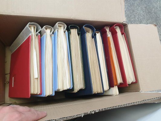 ČSSR II -sbírka v albech - pouze pérové desky - velké množství, velmi vysoký katalog 