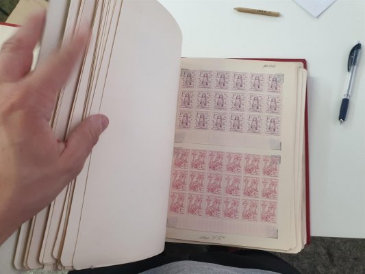ČSSR II -sbírka v albech - pouze pérové desky - velké množství, velmi vysoký katalog 