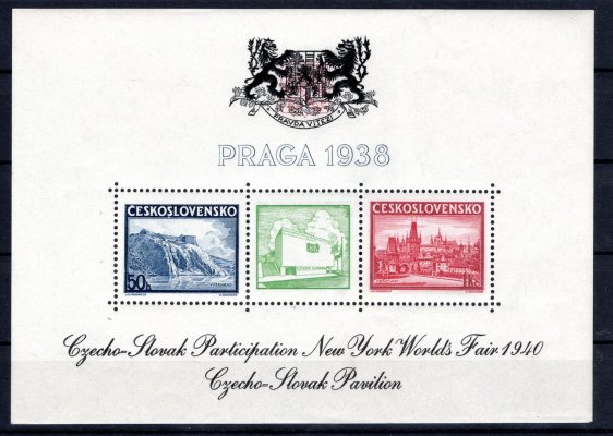AS 9 a , aršík Praga 38, přítisk zeleného pavilonu s černým textem NY 1939 a černým znakem