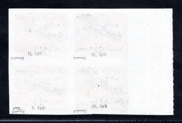 L 2 STs, letecké, krajový 4 blok se spojeným spirálovým typem na ZP 32/II. TD. Čtyřblok je s původním svěžím lepem, zkoušeno Karásek, atesty Karásek, Vrba. Jedná se o velmi vzácný spojený typ spirál s přetiskem pro letecké, mimořádná a ojedinělá nabídka, je známo pouze několik kusů, tento exemplář  navíc v bezvadné  kvalitě s levým  okrajem.