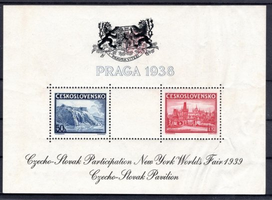 A 329/30, Praga 39, pro výstavy NY 1939, přítisk černý, text černý, zvlněný papír - posun černého přítisku 