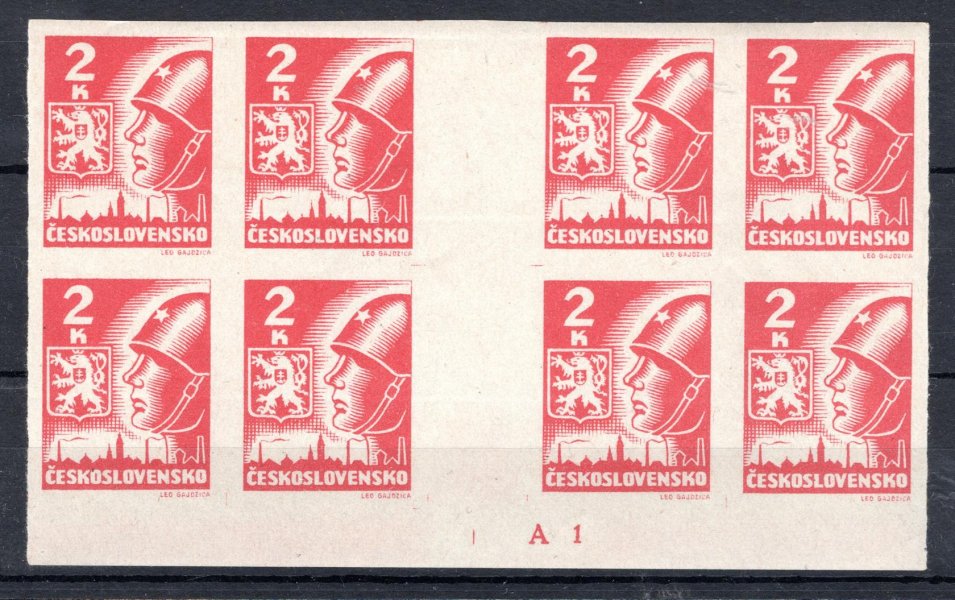 354, Košické, vodorovné čtyřznámkové meziarší DZ A 1, červená, 4 blok, světlejší odstín