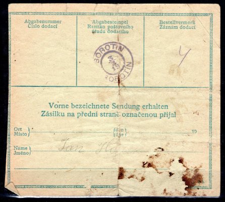 2/3 část balíkové průvodky se smíšenou frankaturou Rakousko/Hradčany, přeložené, hnědé skvrny, stopy poštovního provozu