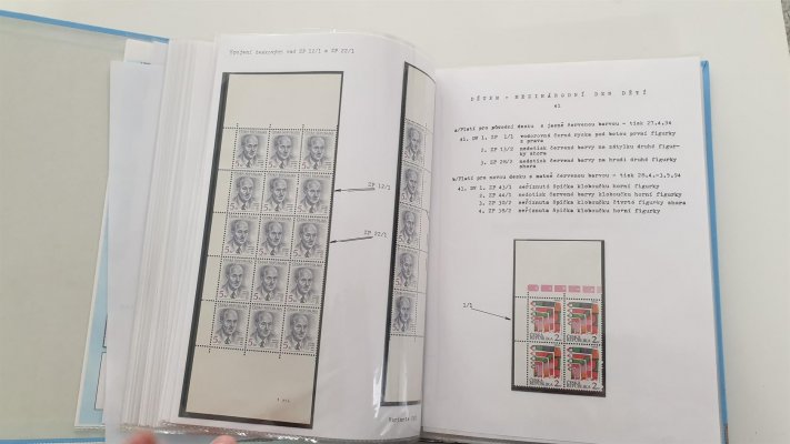 ČR 1993 - 1998 ; perfektně zpracováno a popsáno na listech ve dvou albech na listech, nafocena náhodná ukázka, nominální hodnota 18708 Kč, katalová cena více než 37 000 Kč - krásně popsáno 