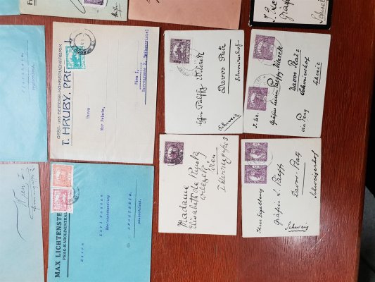 13 x dopis - frankový známkami Hradčany, všechny do ciziny ! Zajímavé