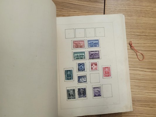 Rakousko 1850 - razítkovaná sbírka na listech včetně známek 1, 3 - 5, některé *, vhodné k dalšímu pokračování, zajímavé - větší část nafoceno 