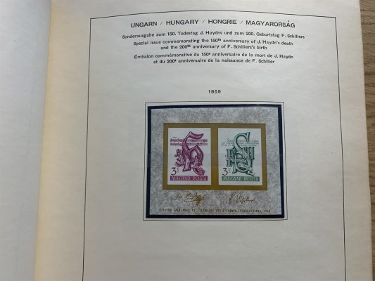 Maďarsko 1934 - 1990 -  jedno silnější album, takřka kompletní sbírka aršíků mimo velkého mostu. Velmi kvalitní dobře zastoupená sestava i PL. Vyšší katalogový záznam . Doporučujeme osobní prohlídku, z pozůstalosti, čast nafoceno-nízká vyvolávací cena 