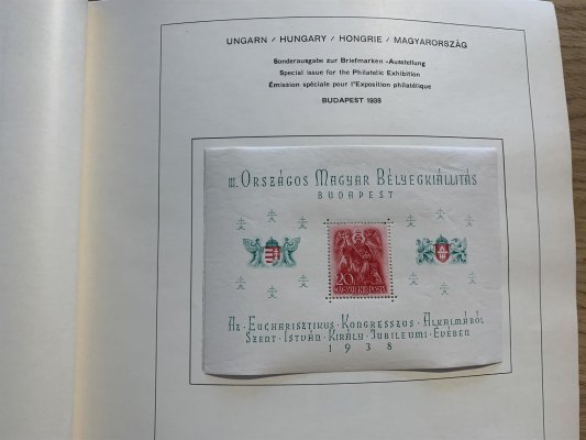 Maďarsko 1934 - 1990 -  jedno silnější album, takřka kompletní sbírka aršíků mimo velkého mostu. Velmi kvalitní dobře zastoupená sestava i PL. Vyšší katalogový záznam . Doporučujeme osobní prohlídku, z pozůstalosti, čast nafoceno-nízká vyvolávací cena 