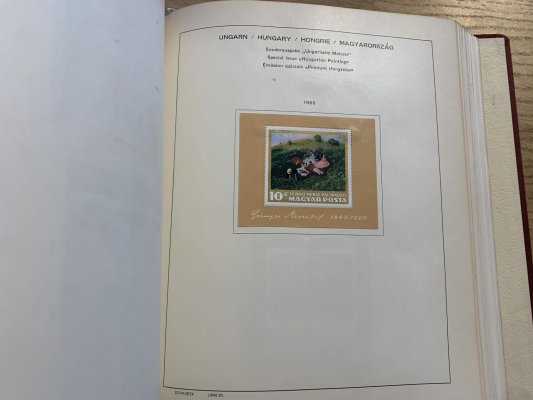 Maďarsko 1934 - 1990 -  jedno silnější album, takřka kompletní sbírka aršíků mimo velkého mostu. Velmi kvalitní dobře zastoupená sestava i PL. Vyšší katalogový záznam . Doporučujeme osobní prohlídku, z pozůstalosti, čast nafoceno-nízká vyvolávací cena 