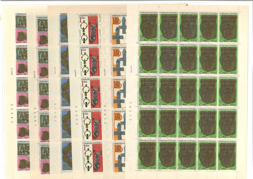 1786 - 1790; Archeologie, kompletní série v 25 kusových arších, u hodnoty 20h pole A a B (na obou PA různé hledané dvojité moletáže), celkem 6 archů, hledané