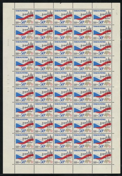 2627ya 15. výročí Čs. federace 50 h, kompletní 50kusový arch na papíru fl1 (A, 22. XI. 83) s katalogovou DV6/2, nadstandardní stav luminiscence, na třech známkách vl, v archu se nevyskytuje, kat. jen jednotlivé známky 20.500 Kč