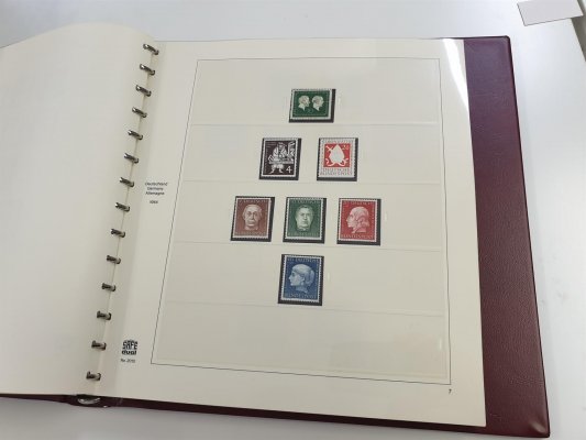BRD - svěří sbírka 1949 - 2000 - prakticky kompletní včetně všech počátečních sérií i série Posthorn - Michel 123 - 138 , v pěti svazcích na listech SAFE , velmi vysoký katalog 