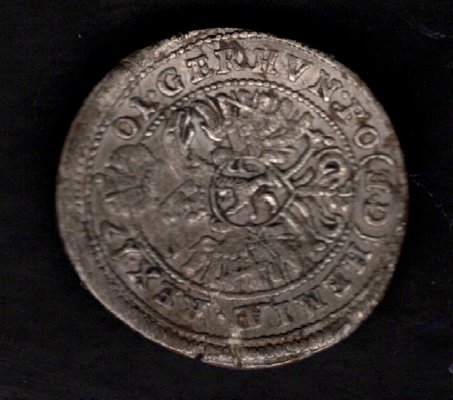 Praha 3 krejcar 1701 Leopold I., KM#590 Ag , 1,3g,  20mm  patina, vada střížku