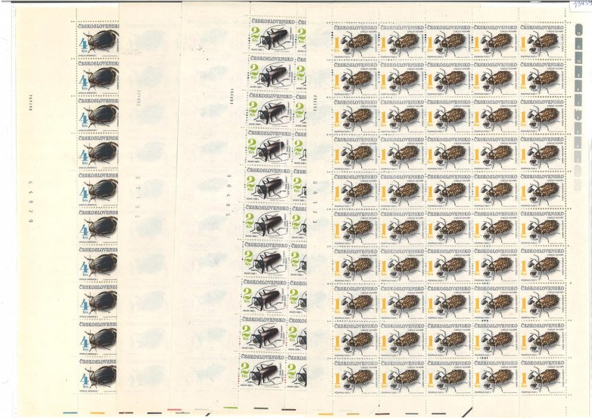 3014-3017 Ochrana přírody - chránění brouci, PA (50), kompletní archy deska A + B,  obsahující čísla  + data tisku 12.XII.91,  18.XII.91,  27.VIII. 92,  16.VI.92, 29.XI.91, 18.VI.92