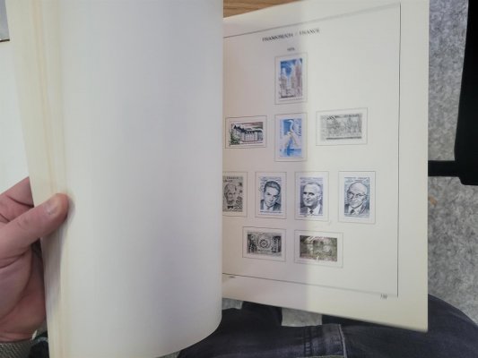 Francie- razítkovaná sbírka na listech, částečně nafoceno, vyšší katalog