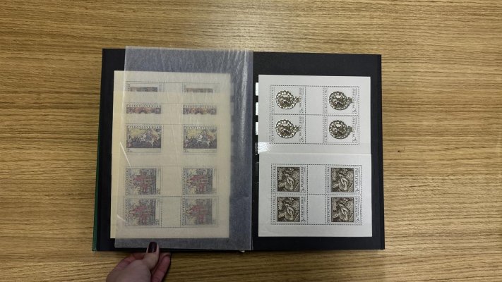 ČSSR II, plné album umění PL (4) obsahující i 1574 - 1579 PL (4), vysoký katalog, nafoceno