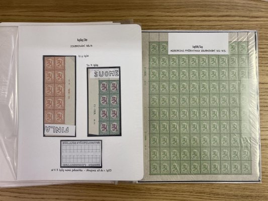 Finsko - speacializovaná sbírka známek z let 1917 - 1929, původně část výstavního exponátu