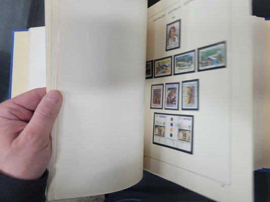 Austrálie, na listech Schaubek od roku 1913 - 1989, převážně ražené, nafocena malá ukázka 