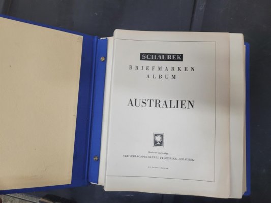 Austrálie, na listech Schaubek od roku 1913 - 1989, převážně ražené, nafocena malá ukázka 