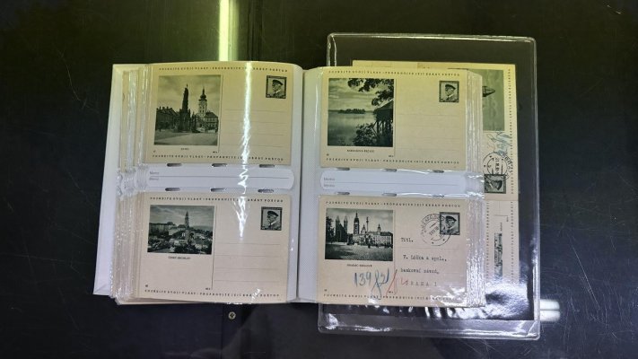 ČSR I, celiny CDV - včetně 69 ! , čísla 1 - 407, chybí 5A, 24 B, 53 A, 59 X, 102 A, 121 A, 229 B, 234 B, 103 B, 216 x. Katalogová cena 19 916 Kč 