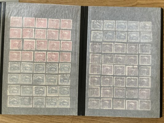 Hradčany - Partie hradčanských známek ve starším zásobníku A4, více než 750 kusů, hlavně razítkované (čistých jen desítky)