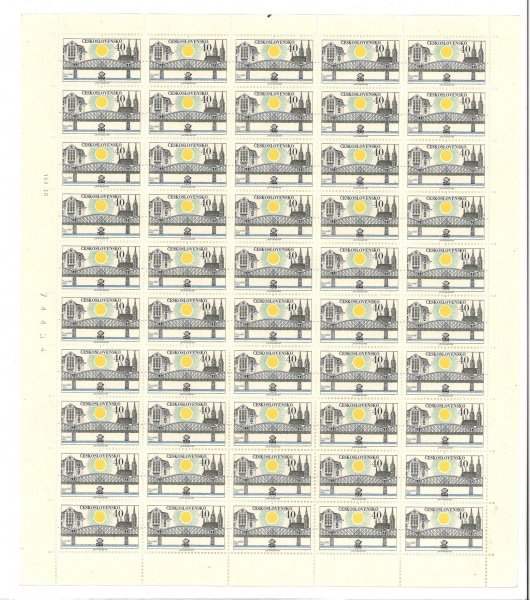 2317 Mosty 40 h, kompletní 50kusový arch (B, 18. V. 78), hledané DV 3/2 (svislá ryska vlevo od pravého pilíře mostu) a 8/2 (svislá ryska pod číslicí 4)