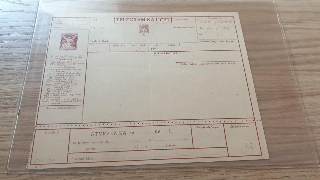 Telegram na účet se strvzenkou se známkou osvobozená republika 40h hnědá - přeložený a vlevo kzy - velmi řídký výskyt ! kat. cena 14 000 Kč - oproti minulé aukci snížená cena ! 