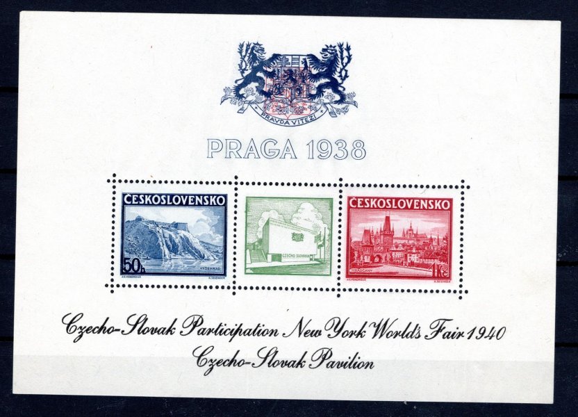 342 - 343 A ; aršík Praga 1938 s přítiskem pro Světovou výstavu v New Yorku 1940, kombinace modrého znaku a černého textu,lehké zvrásnění